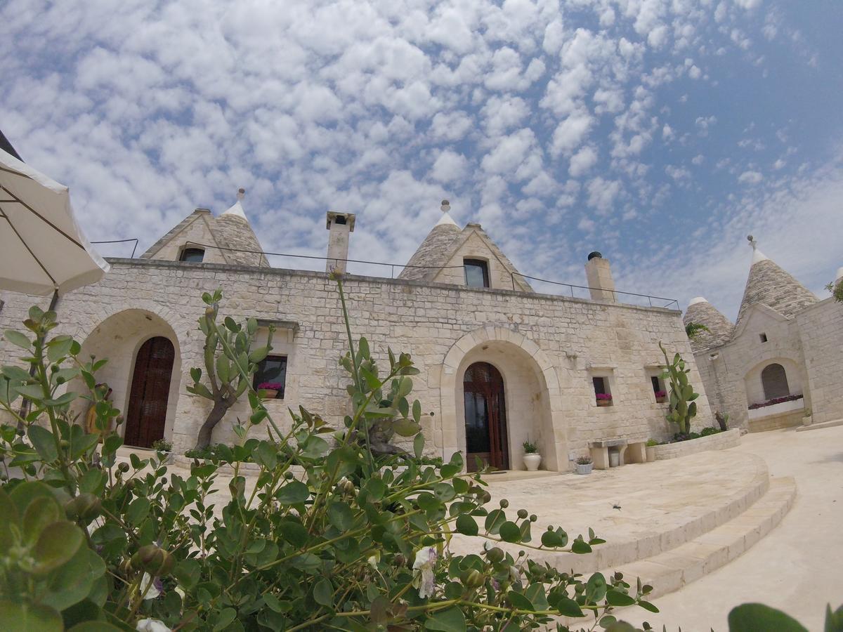 B&B Via Dei Trulli Cisternino Bagian luar foto